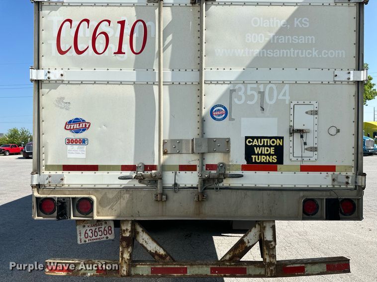 image for item LN9274 2005 Utility 3000R  refrigerated van trailer