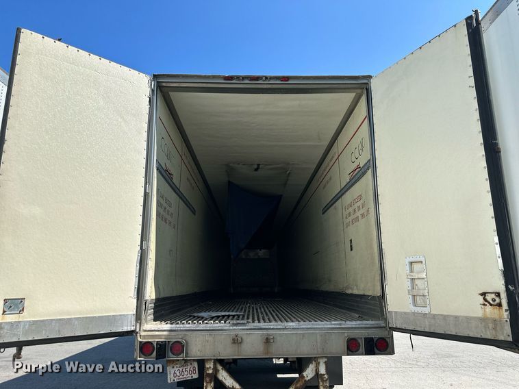 image for item LN9274 2005 Utility 3000R  refrigerated van trailer