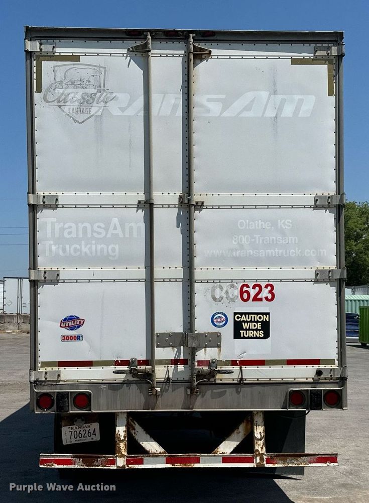 image for item LN9276 2005 Utility 3000R  refrigerated van trailer