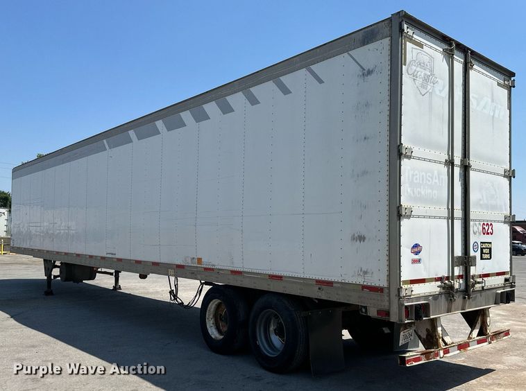 image for item LN9276 2005 Utility 3000R  refrigerated van trailer