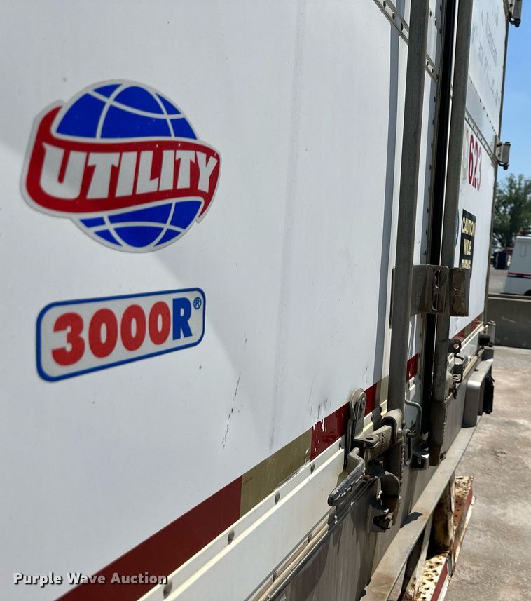 image for item LN9276 2005 Utility 3000R  refrigerated van trailer