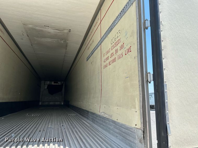 image for item LN9276 2005 Utility 3000R  refrigerated van trailer