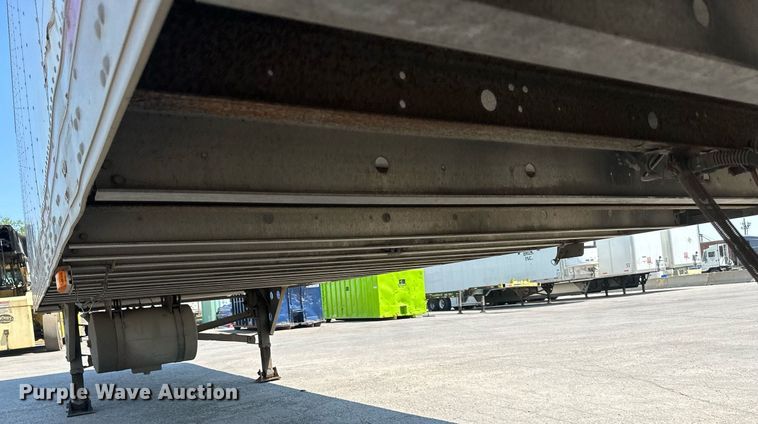 image for item LN9276 2005 Utility 3000R  refrigerated van trailer