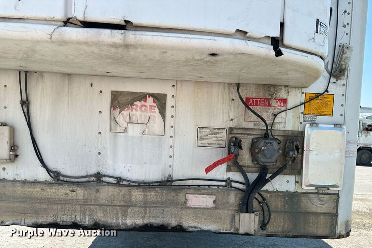 image for item LN9276 2005 Utility 3000R  refrigerated van trailer