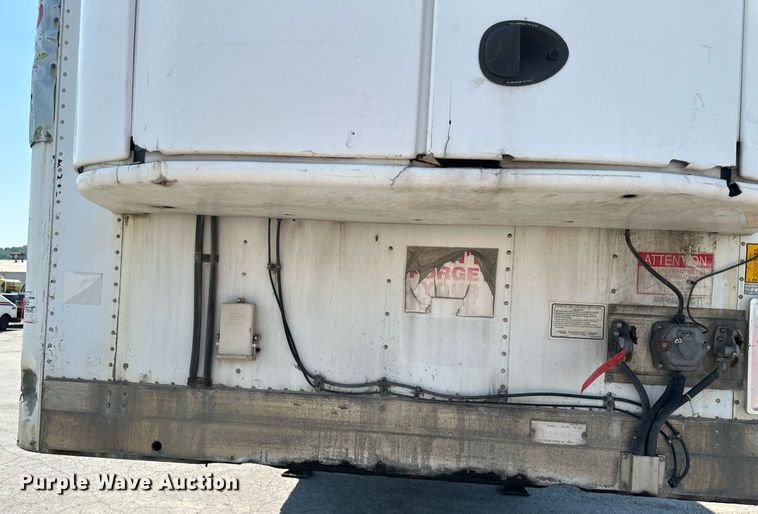 image for item LN9276 2005 Utility 3000R  refrigerated van trailer