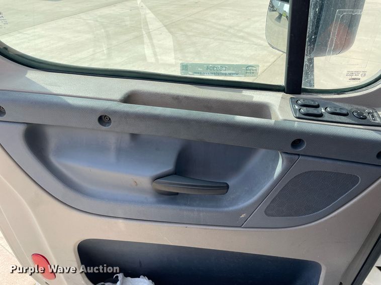 image for item LS9304 2016 Freightliner Cascadia  semi truck