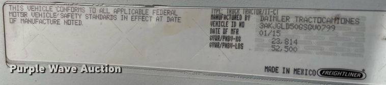 image for item LS9304 2016 Freightliner Cascadia  semi truck