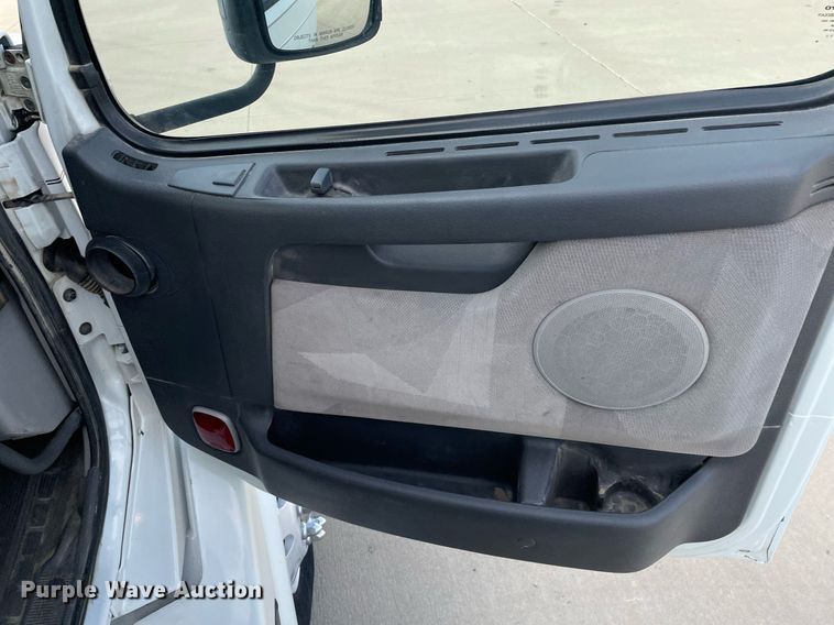 image for item LS9305 2003 Volvo VNL  semi truck