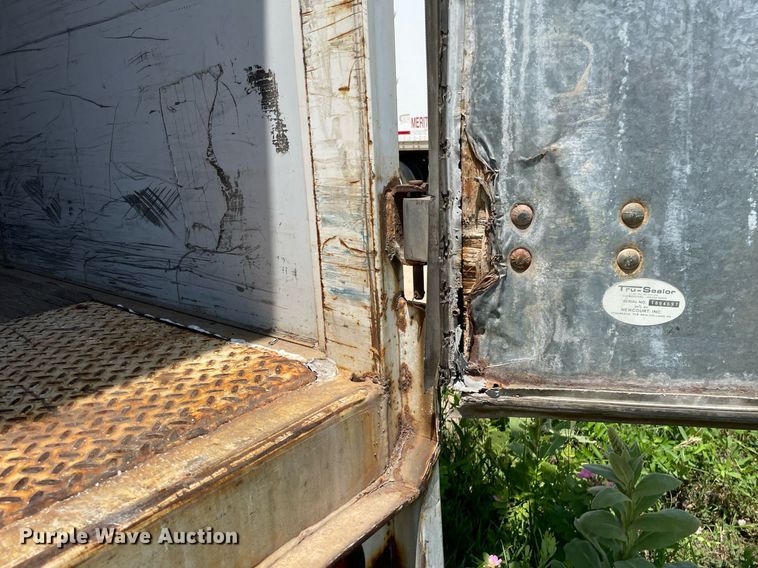 image for item LS9309 1999 Wabash DVCVHPA  dry van trailer