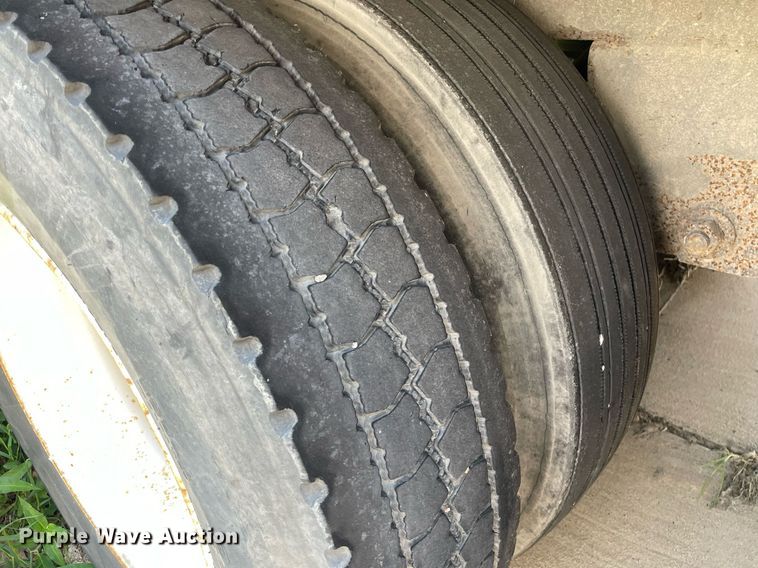 image for item LS9309 1999 Wabash DVCVHPA  dry van trailer