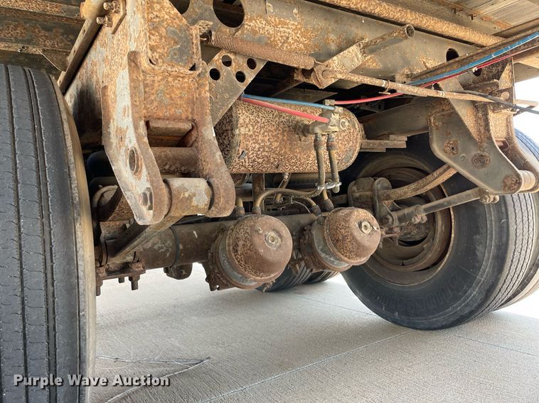 image for item LS9310 1999 Wabash DVCVHPA  dry van trailer