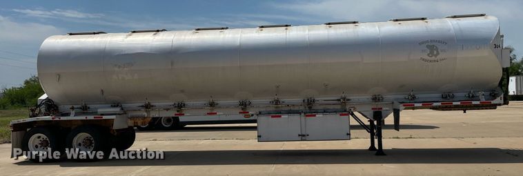 image for item LS9311 1988 Ledwell LW40APW  feed delivery trailer