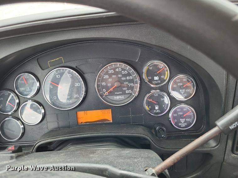 image for item LS9560 2016 International ProStar Plus  semi truck