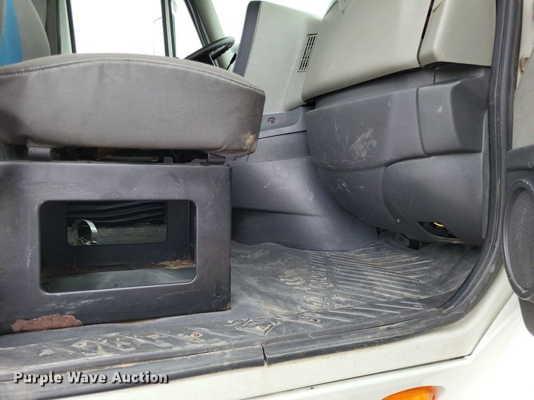 image for item LS9560 2016 International ProStar Plus  semi truck