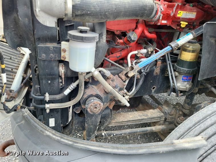 image for item LS9560 2016 International ProStar Plus  semi truck