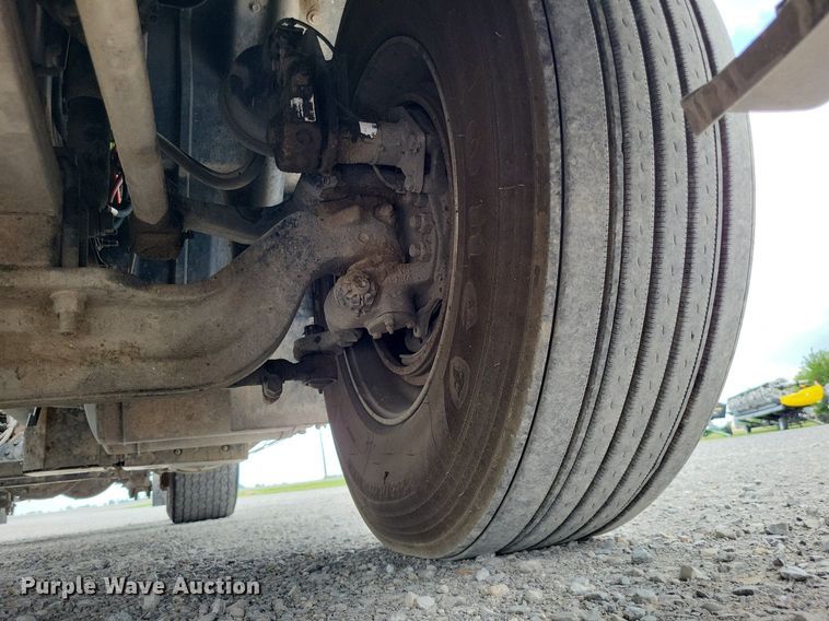 image for item LS9560 2016 International ProStar Plus  semi truck