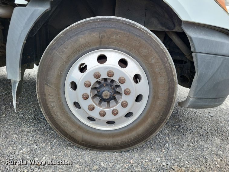 image for item LS9560 2016 International ProStar Plus  semi truck