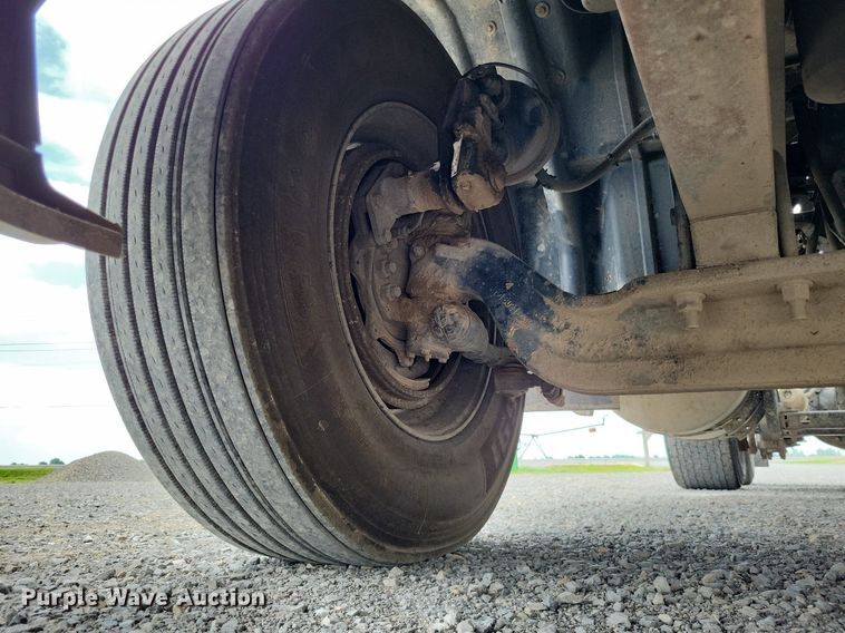 image for item LS9560 2016 International ProStar Plus  semi truck