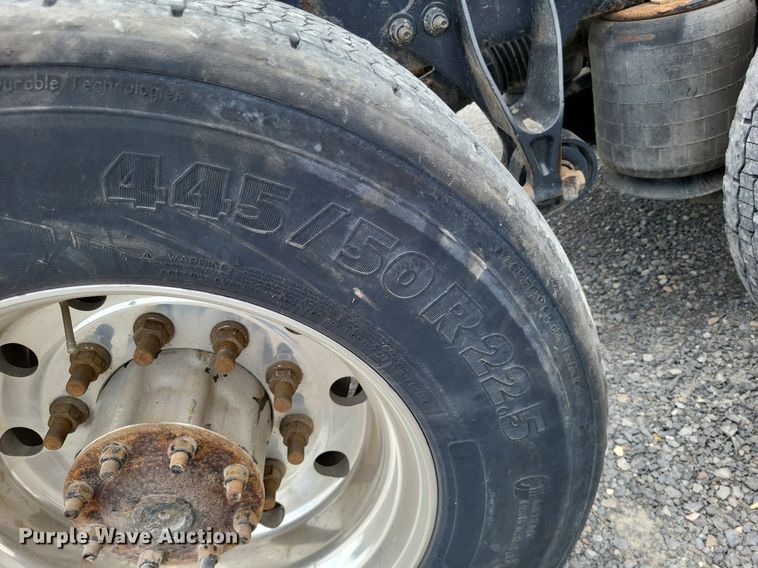 image for item LS9560 2016 International ProStar Plus  semi truck