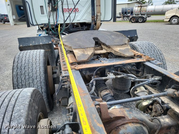 image for item LS9560 2016 International ProStar Plus  semi truck