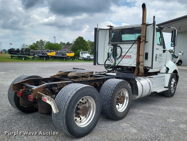 image for item LS9561 2014 International ProStar Plus  semi truck