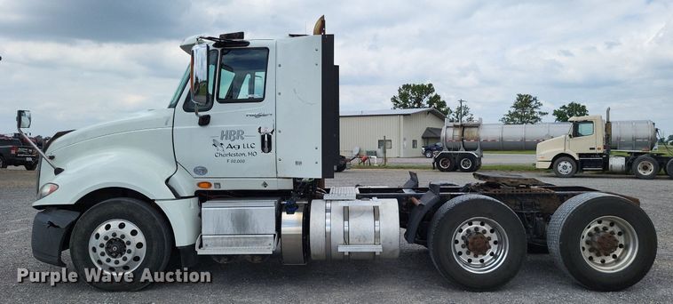 image for item LS9561 2014 International ProStar Plus  semi truck
