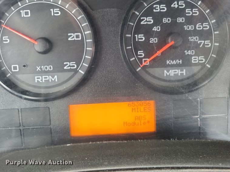 image for item LS9561 2014 International ProStar Plus  semi truck