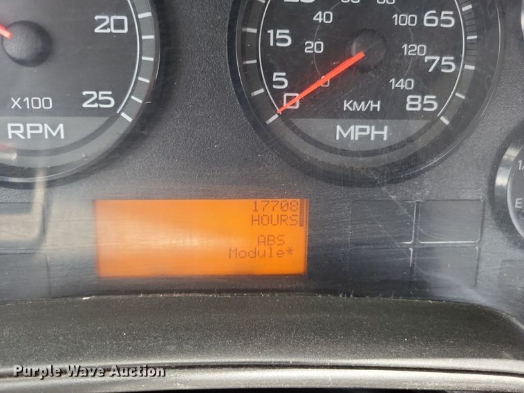 image for item LS9561 2014 International ProStar Plus  semi truck