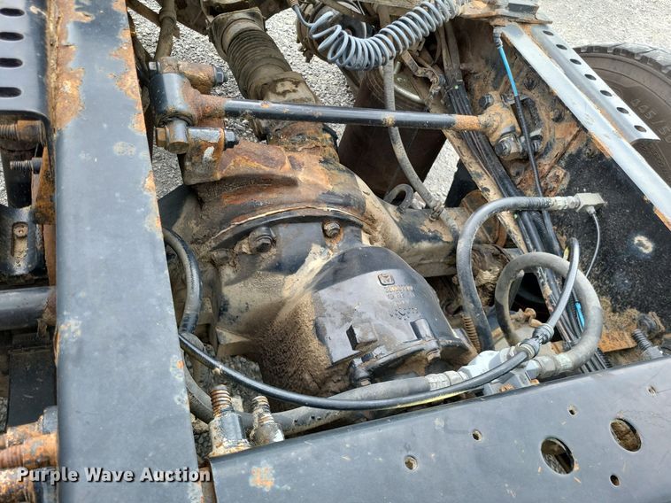 image for item LS9561 2014 International ProStar Plus  semi truck