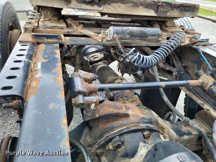 image for item LS9561 2014 International ProStar Plus  semi truck