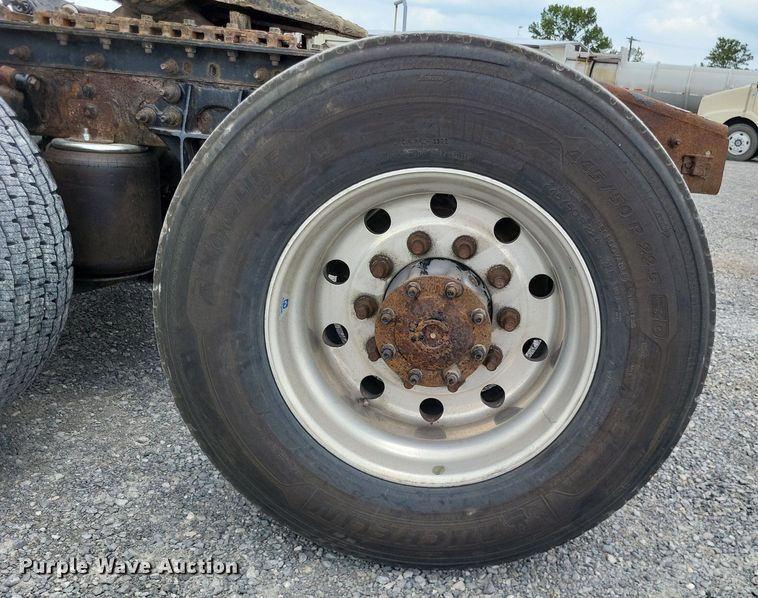 image for item LS9561 2014 International ProStar Plus  semi truck