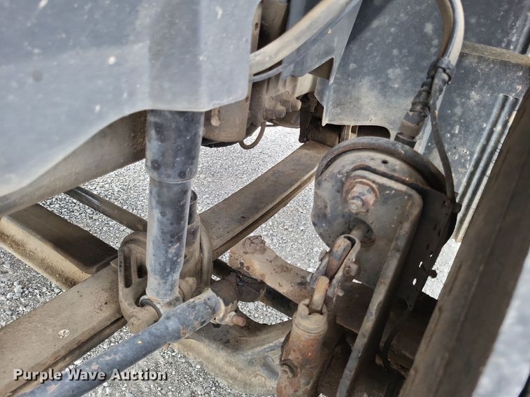 image for item LS9563 2006 Volvo VNM  semi truck