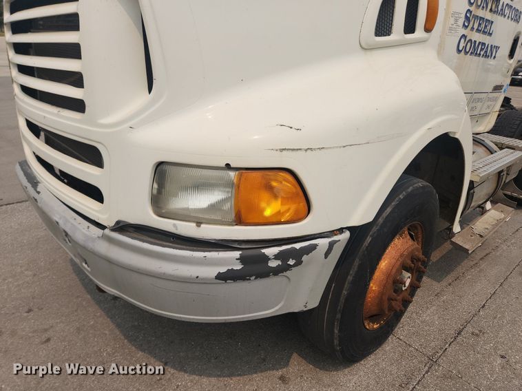 image for item LX9710 2006 Sterling AT9500  semi truck