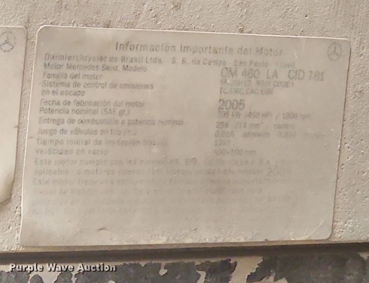 image for item LX9710 2006 Sterling AT9500  semi truck