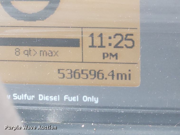 image for item LX9711 2016 Volvo VNL  semi truck