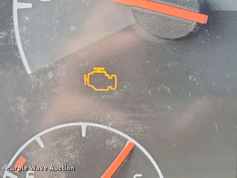 image for item LX9712 2016 Volvo VNL  semi truck