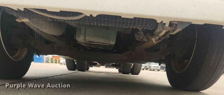 image for item LX9712 2016 Volvo VNL  semi truck