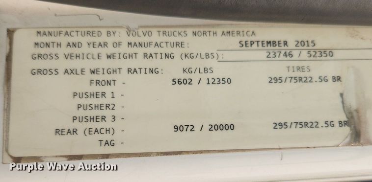 image for item LX9713 2016 Volvo VNL  semi truck