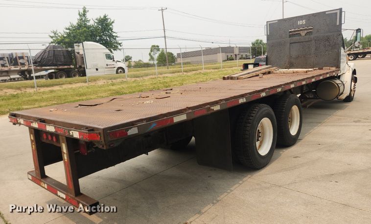 image for item LX9714 2006 Sterling L7500  flatbed truck