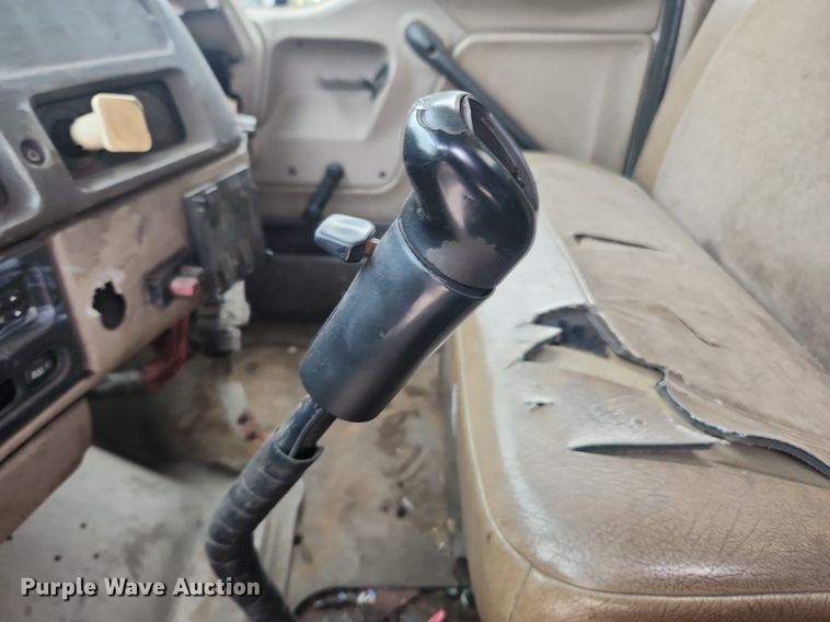 image for item LX9714 2006 Sterling L7500  flatbed truck