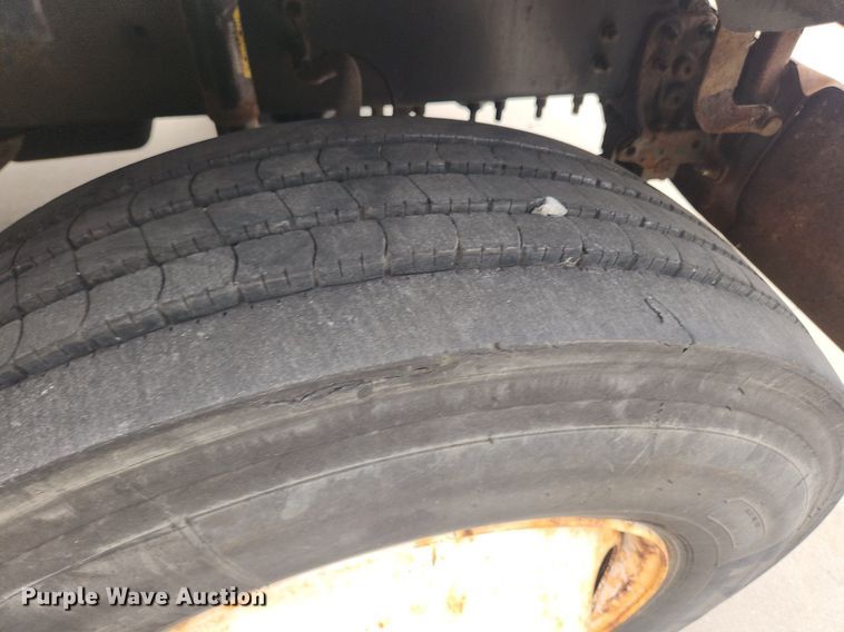 image for item LX9714 2006 Sterling L7500  flatbed truck