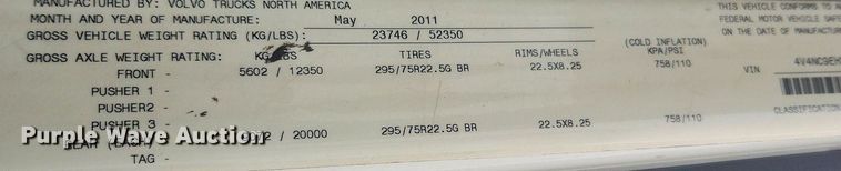 image for item LX9716 2012 Volvo VNL  semi truck
