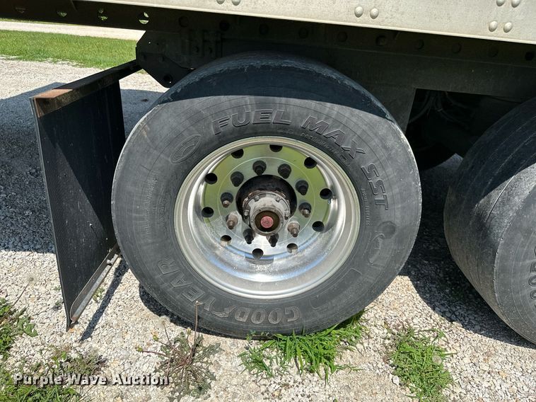 image for item MB9569 2012 Utility  dry van trailer