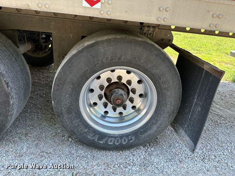 image for item MB9569 2012 Utility  dry van trailer