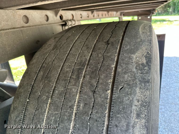 image for item MB9569 2012 Utility  dry van trailer