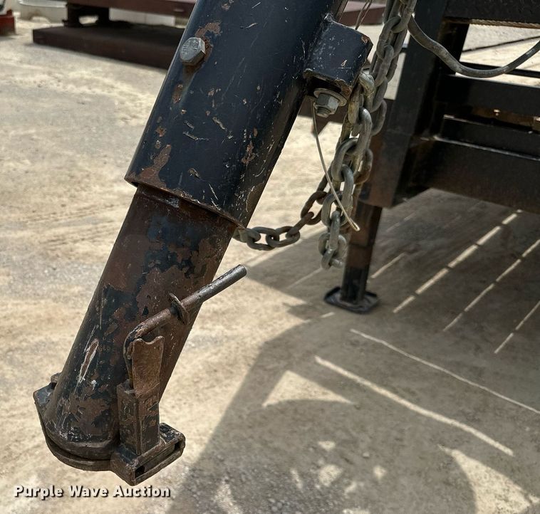 image for item MB9607 2010 Hillsboro 731T  equipment trailer