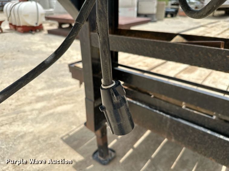 image for item MB9607 2010 Hillsboro 731T  equipment trailer