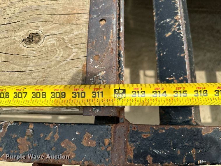 image for item MB9607 2010 Hillsboro 731T  equipment trailer