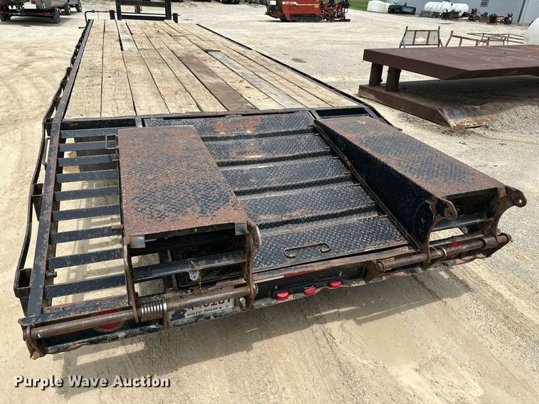 image for item MB9607 2010 Hillsboro 731T  equipment trailer
