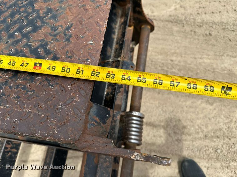 image for item MB9607 2010 Hillsboro 731T  equipment trailer